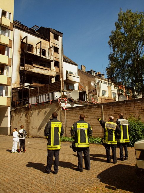 Feuer 3 Koeln Vingst Burgstr P602.JPG